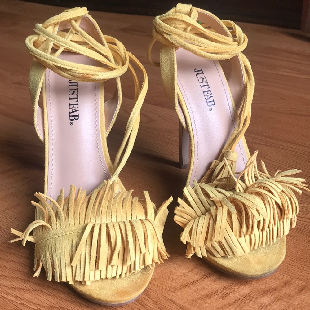 ❗️SOLD❗️Yellow Strappy Heels